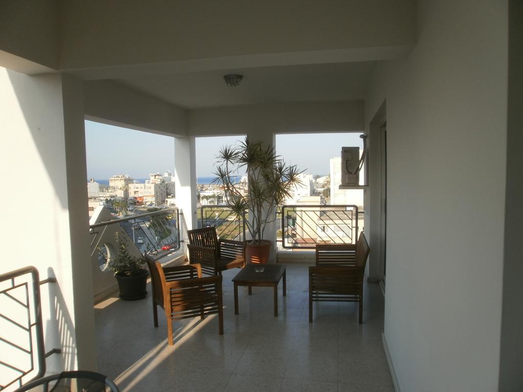 Alora Apartments 라르나카 외부 사진